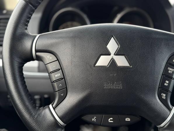 Mitsubishi Pajero IV Рестайлинг 2 с пробегом 2014 года, цена 2 369 000 рублей, 212499 км, внедорожник, Автокод Объявления