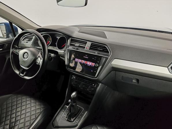 Volkswagen Tiguan II с пробегом 2019 года, цена 1 899 000 рублей, 157878 км, внедорожник, Автокод Объявления