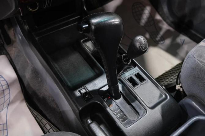 Toyota Land Cruiser Prado 90 Series Рестайлинг с пробегом 2001 года, цена 1 699 000 рублей, 249000 км, внедорожник, Автокод Объявления