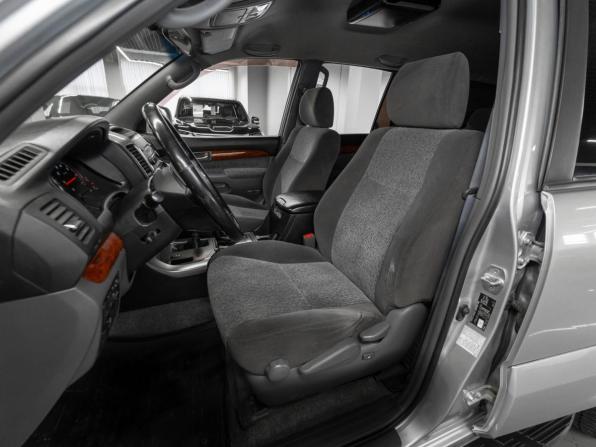 Toyota Land Cruiser Prado 120 Series Рестайлинг с пробегом 2008 года, цена 2 050 000 рублей, 207858 км, внедорожник, Автокод Объявления