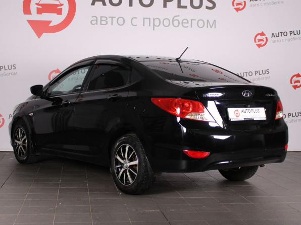 Hyundai Solaris I с пробегом 2013 года, цена 850 000 рублей, 202000 км, седан, Автокод Объявления