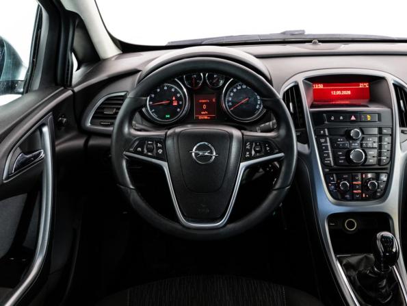 Opel Astra J Рестайлинг с пробегом 2012 года, цена 749 000 рублей, 224796 км, хэтчбек, Автокод Объявления
