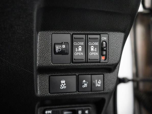 Honda Freed II с пробегом 2018 года, цена 1 360 000 рублей, 119650 км, компактвэн, Автокод Объявления