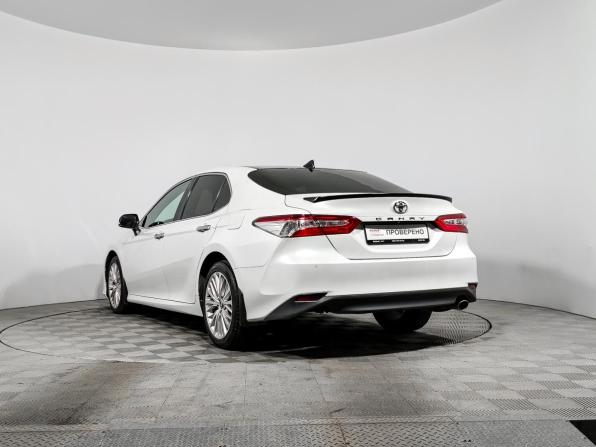 Toyota Camry VIII (XV70) с пробегом 2019 года, цена 2 390 000 рублей, 178941 км, седан, Автокод Объявления