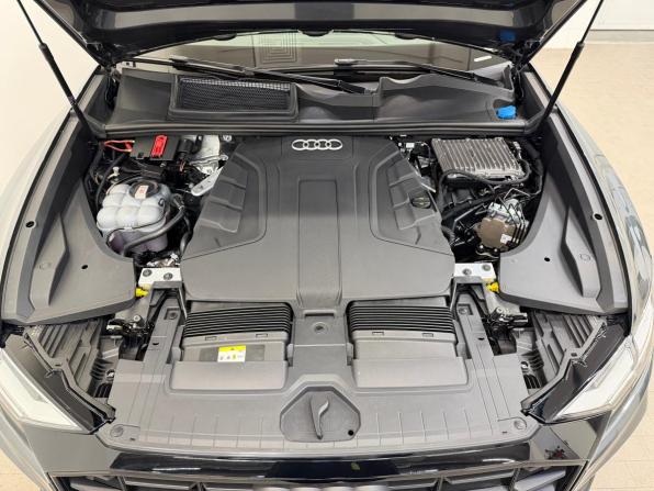Audi Q8 I (4M) с пробегом 2021 года, цена 6 590 000 рублей, 123964 км, внедорожник, Автокод Объявления