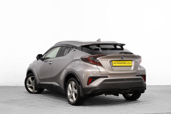 Toyota C-HR I с пробегом 2018 года, цена 1 899 000 рублей, 119300 км, внедорожник, Автокод Объявления