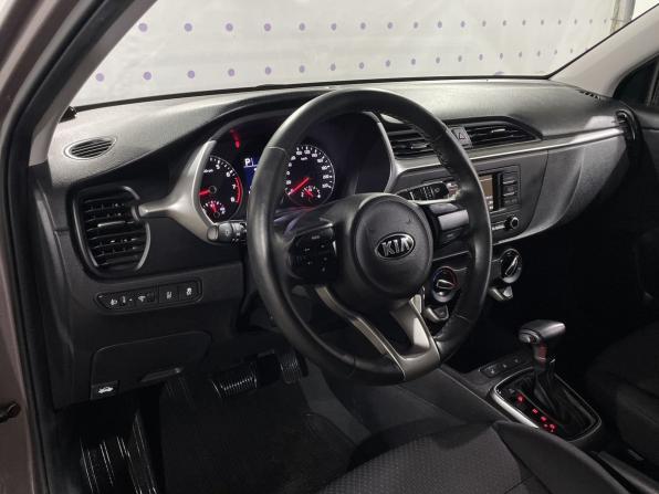 Kia Rio IV Рестайлинг с пробегом 2021 года, цена 1 675 000 рублей, 48106 км, седан, Автокод Объявления