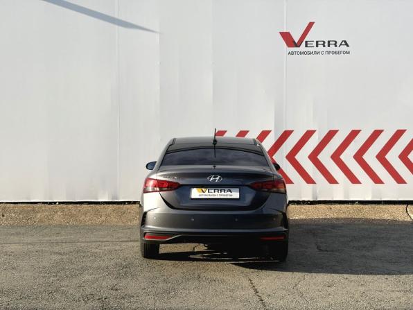 Hyundai Solaris II Рестайлинг с пробегом 2021 года, цена 1 740 000 рублей, 34474 км, седан, Автокод Объявления