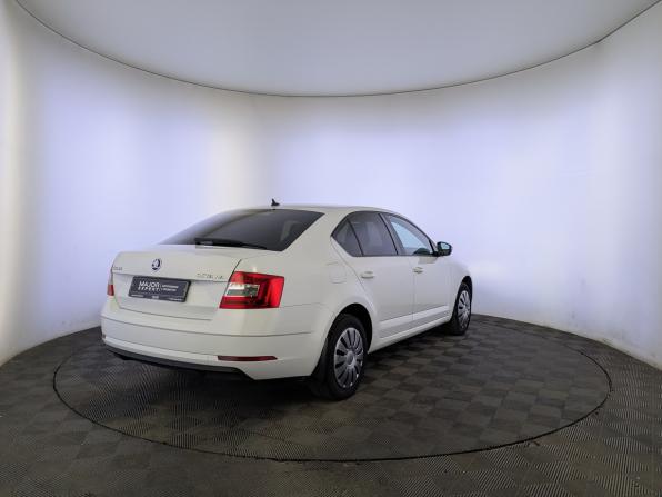 Skoda Octavia III (A7) Рестайлинг с пробегом 2020 года, цена 1 695 000 рублей, 130091 км, лифтбек, Автокод Объявления