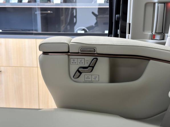 Новый Lexus LM II 2026 года, цена 17 500 000 рублей, минивэн, Автокод Объявления