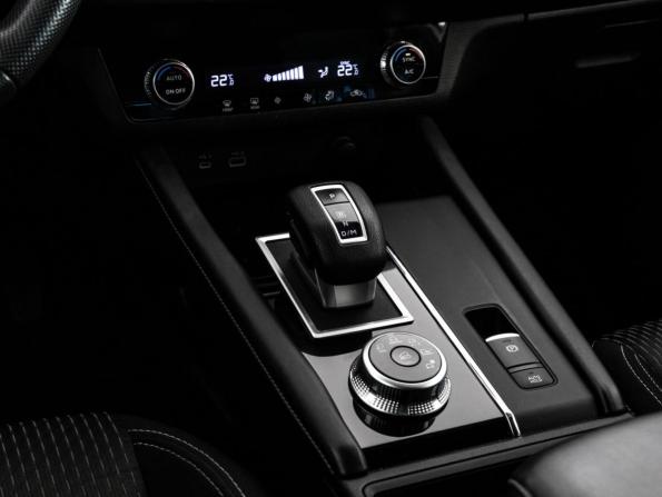 Mitsubishi Outlander IV с пробегом 2022 года, цена 3 160 000 рублей, 67904 км, внедорожник, Автокод Объявления