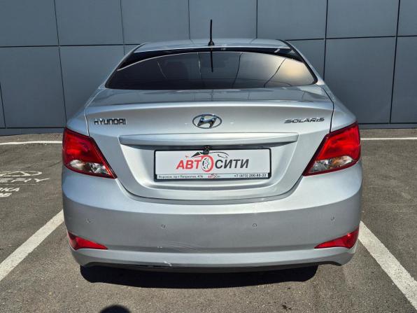 Hyundai Solaris I Рестайлинг с пробегом 2015 года, цена 954 000 рублей, 130355 км, седан, Автокод Объявления