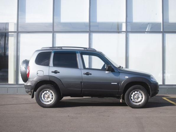 Chevrolet Niva I Рестайлинг с пробегом 2011 года, цена 450 000 рублей, 103451 км, внедорожник, Автокод Объявления