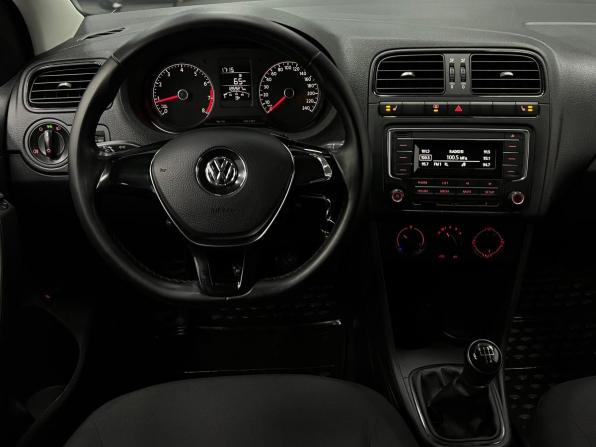 Volkswagen Polo V Рестайлинг с пробегом 2017 года, цена 1 050 000 рублей, 127000 км, седан, Автокод Объявления