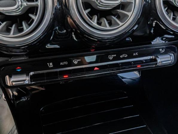 Mercedes-Benz CLA II (C118 X118) с пробегом 2019 года, цена 2 890 000 рублей, 104714 км, седан, Автокод Объявления