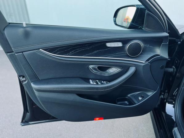 Mercedes-Benz E-Класс V (W213 S213 C238) с пробегом 2019 года, цена 3 550 000 рублей, 87200 км, седан, Автокод Объявления