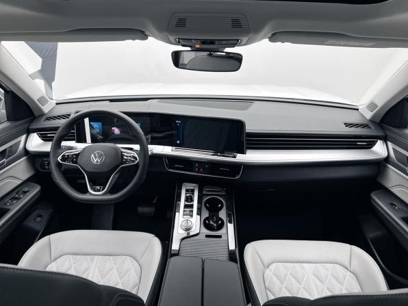Volkswagen Tavendor I с пробегом 2026 года, цена 6 279 000 рублей, 130 км, внедорожник, Автокод Объявления