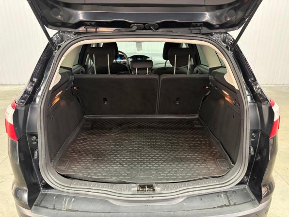 Ford Focus III с пробегом 2013 года, цена 767 000 рублей, 277568 км, универсал, Автокод Объявления