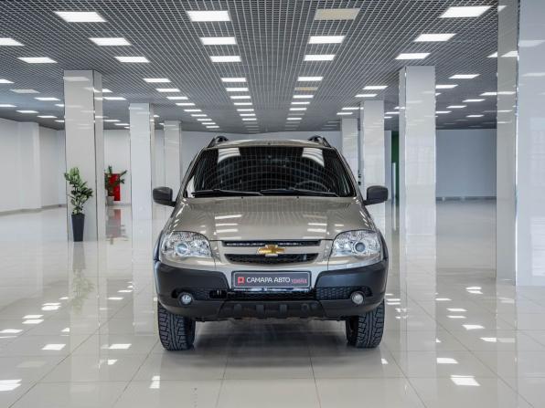 Chevrolet Niva I Рестайлинг с пробегом 2017 года, цена 696 000 рублей, 72337 км, внедорожник, Автокод Объявления