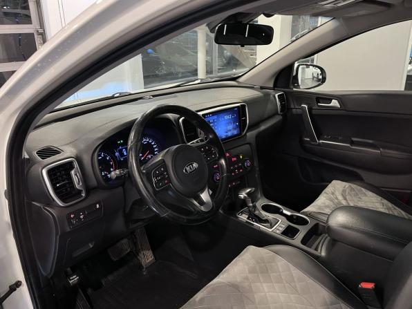 Kia Sportage IV Рестайлинг с пробегом 2018 года, цена 2 275 000 рублей, 93830 км, внедорожник, Автокод Объявления