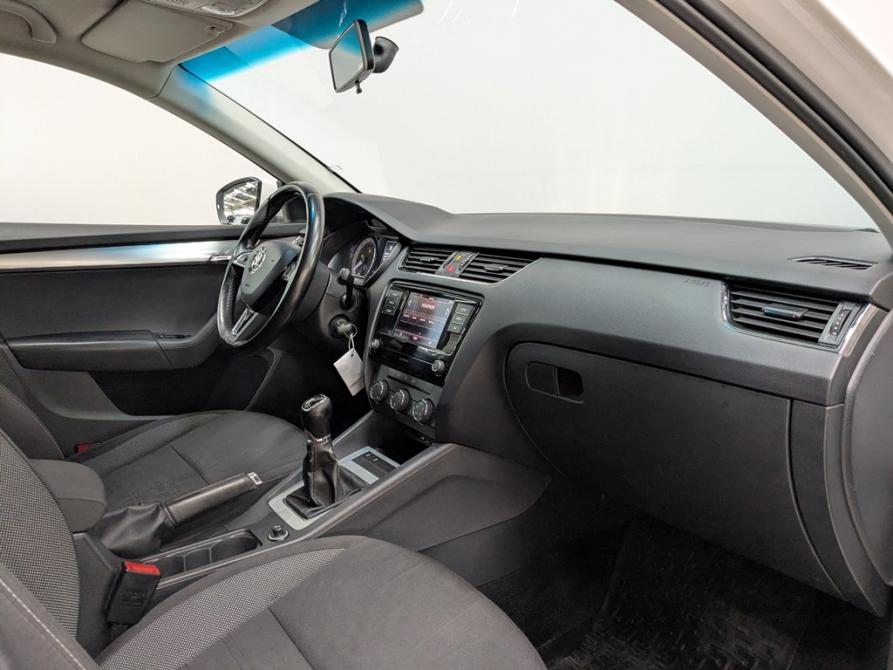 Skoda Octavia III (A7) Рестайлинг Москва  - изображение 12