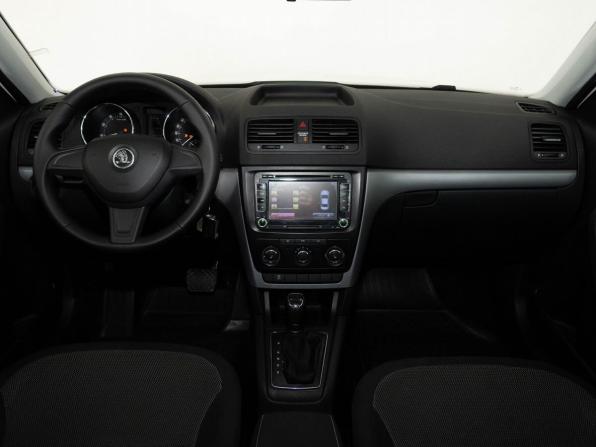 Skoda Yeti I Рестайлинг с пробегом 2014 года, цена 1 098 000 рублей, 212808 км, внедорожник, Автокод Объявления