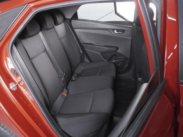 Hyundai Solaris II Рестайлинг с пробегом 2021 года, цена 1 270 000 рублей, 107465 км, седан, Автокод Объявления