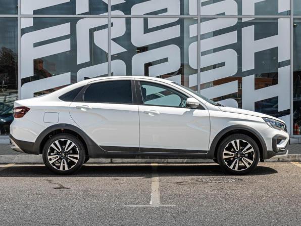 Lada (ВАЗ) Vesta I Рестайлинг (NG) с пробегом 2024 года, цена 1 605 000 рублей, 8800 км, седан, Автокод Объявления