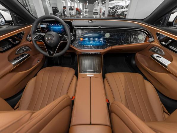 Mercedes-Benz E-Класс VI (W214 S214) с пробегом 2025 года, цена 8 300 000 рублей, 51 км, седан, Автокод Объявления
