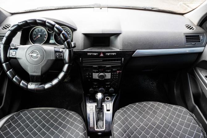 Opel Astra H Рестайлинг с пробегом 2010 года, цена 409 000 рублей, 297825 км, хэтчбек, Автокод Объявления