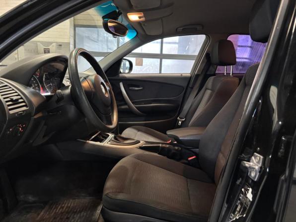 BMW 1 серии I (E81/E82/E87/E88) Рестайлинг с пробегом 2010 года, цена 749 000 рублей, 293000 км, хэтчбек, Автокод Объявления