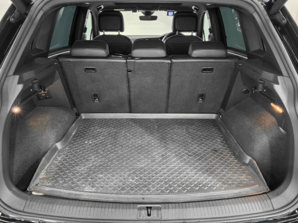 Volkswagen Tiguan II с пробегом 2021 года, цена 3 300 000 рублей, 15000 км, внедорожник, Автокод Объявления