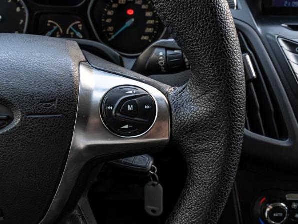 Ford Focus III с пробегом 2012 года, цена 680 000 рублей, 211899 км, универсал, Автокод Объявления