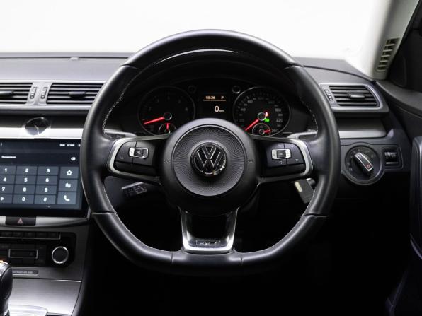 Volkswagen Passat B7 с пробегом 2011 года, цена 1 100 000 рублей, 150771 км, универсал, Автокод Объявления