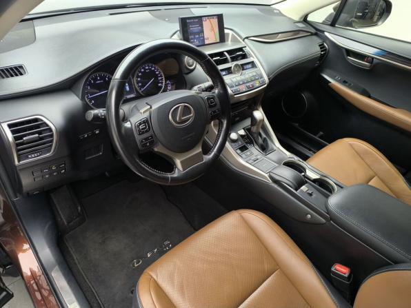 Lexus NX I с пробегом 2016 года, цена 2 894 000 рублей, 180379 км, внедорожник, Автокод Объявления