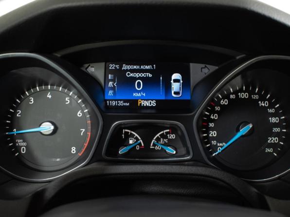 Ford Focus III Рестайлинг с пробегом 2015 года, цена 1 170 000 рублей, 119132 км, хэтчбек, Автокод Объявления