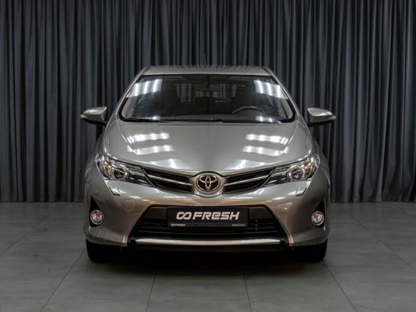 Toyota Auris II с пробегом 2013 года, цена 1 615 000 рублей, 35548 км, хэтчбек, Автокод Объявления