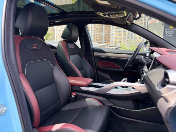 Geely Coolray I с пробегом 2022 года, цена 1 835 000 рублей, 48000 км, внедорожник, Автокод Объявления
