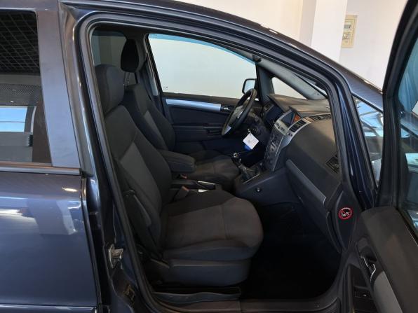 Opel Zafira B Рестайлинг с пробегом 2009 года, цена 522 000 рублей, 234808 км, компактвэн, Автокод Объявления