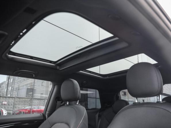 Mini Hatch III (F55/F56) Рестайлинг с пробегом 2020 года, цена 2 399 000 рублей, 22791 км, хэтчбек, Автокод Объявления