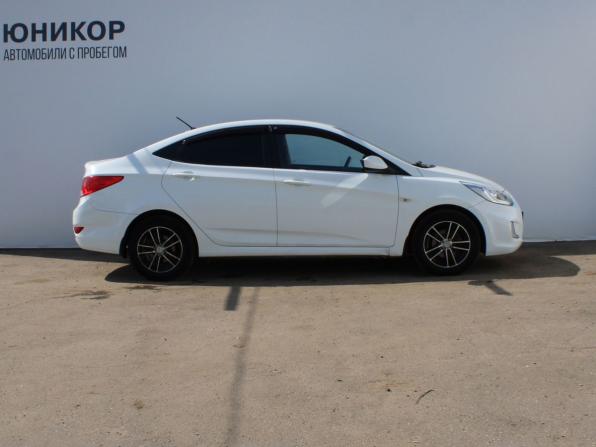 Hyundai Solaris I с пробегом 2014 года, цена 829 000 рублей, 120803 км, седан, Автокод Объявления