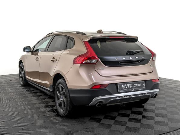 Volvo V40 Cross Country I с пробегом 2013 года, цена 1 490 000 рублей, 117941 км, хэтчбек, Автокод Объявления