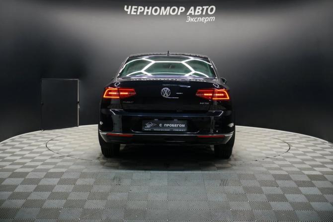 Volkswagen Passat B8 с пробегом 2017 года, цена 2 274 000 рублей, 193000 км, седан, Автокод Объявления