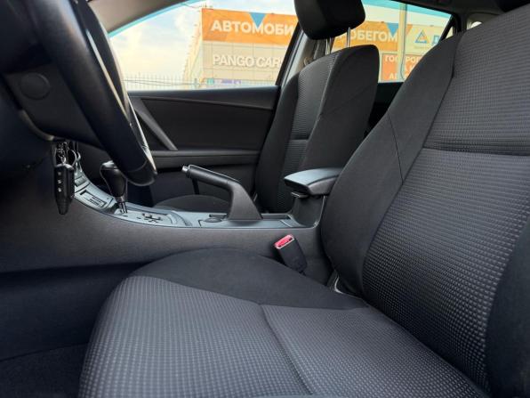 Mazda 3 II (BL) Рестайлинг с пробегом 2012 года, цена 1 350 000 рублей, 62900 км, хэтчбек, Автокод Объявления