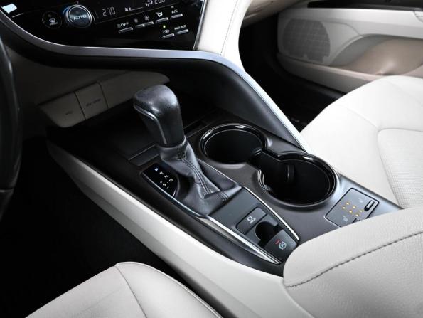 Toyota Camry VIII (XV70) Рестайлинг с пробегом 2021 года, цена 2 744 000 рублей, 115059 км, седан, Автокод Объявления