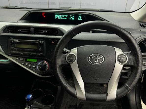 Toyota Aqua I с пробегом 2012 года, цена 779 000 рублей, 146000 км, хэтчбек, Автокод Объявления