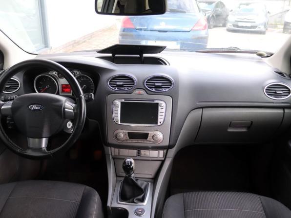 Ford Focus II Рестайлинг с пробегом 2010 года, цена 542 000 рублей, 215000 км, хэтчбек, Автокод Объявления