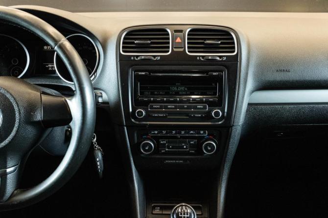 Volkswagen Golf VI с пробегом 2012 года, цена 879 000 рублей, 261053 км, хэтчбек, Автокод Объявления