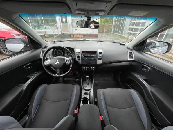Mitsubishi Outlander II Рестайлинг с пробегом 2010 года, цена 779 000 рублей, 240980 км, внедорожник, Автокод Объявления