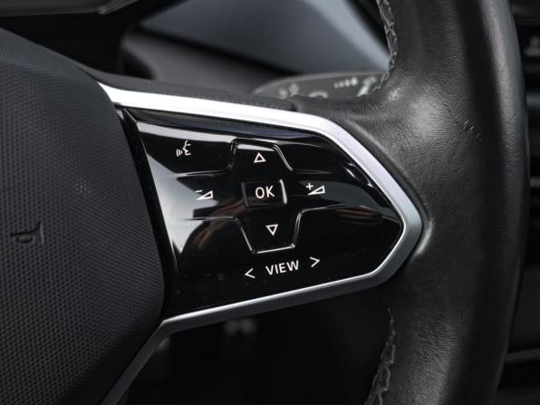 Volkswagen ID.4 с пробегом 2023 года, цена 4 525 000 рублей, 53848 км, внедорожник, Автокод Объявления